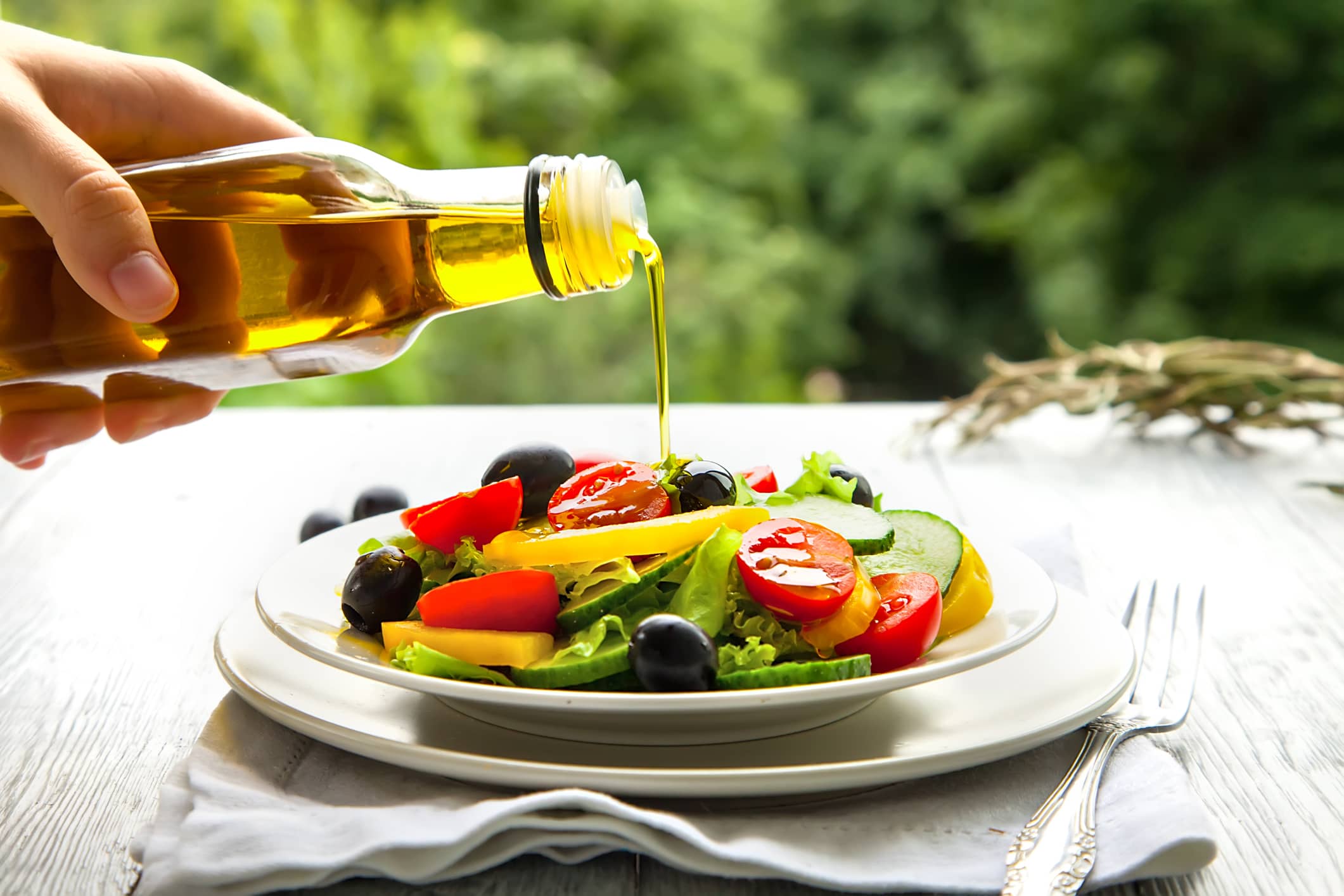¿Por qué el de Florencio Aguilera es uno de los mejores aceites de oliva virgen extra para las ensaladas?